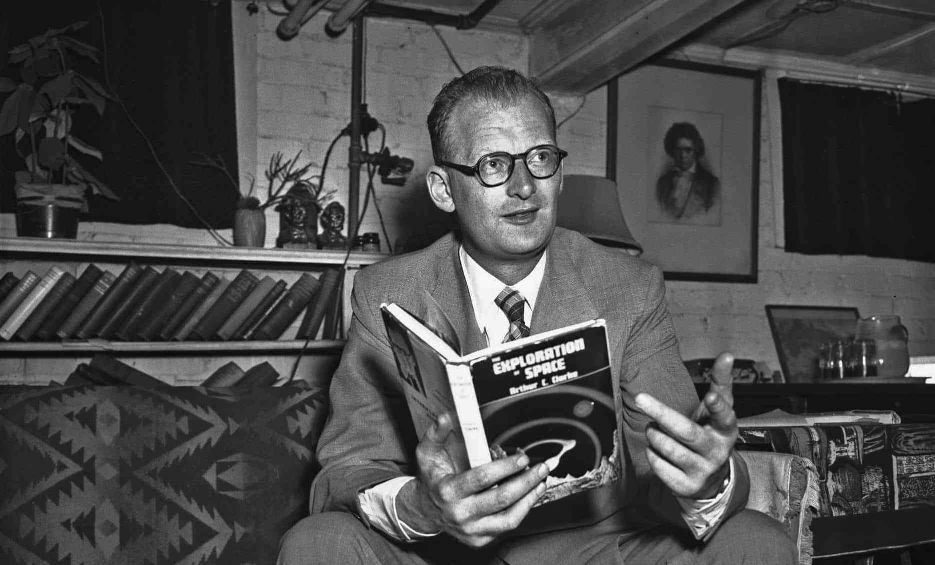 El centinela – ARTHUR C. CLARKE (Texto completo)